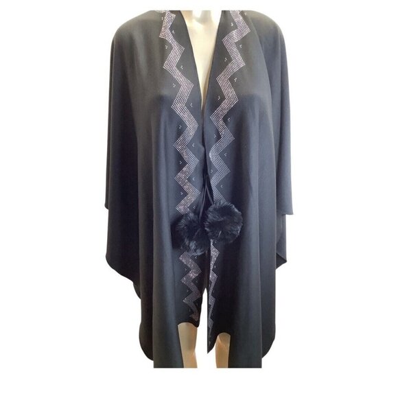 MARC New York Andrew Marc Fuzzy Bedazzled Poncho Sweater Wrap One Size. New - Picture 2 of 7